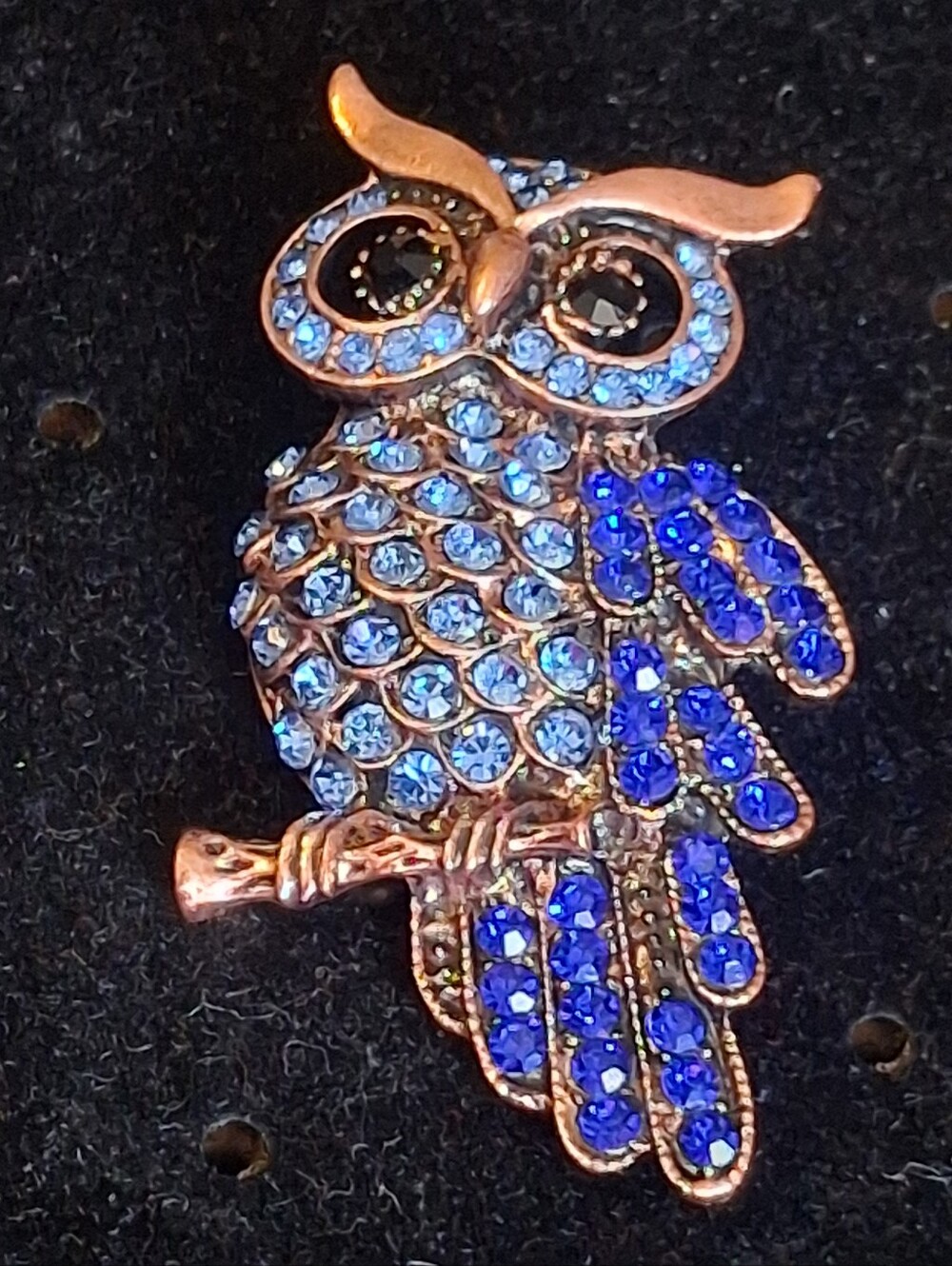 Rosegold Tone Blue Crystal Owl Pin Brooch